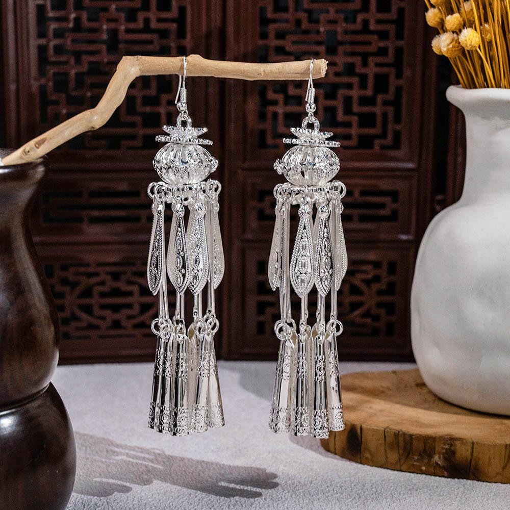 Vintage Miao Silver Minority Wind Earrings Personalized Bohemian Style Flower Long Fringed Earrings
