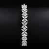 1PC Fashionable and Elegant Hydrangea Shape Synthetic Zircon Bracelet, Niche Design Adjustable Super Flash Synthetic Zircon Jewelry Versatile Bracelet