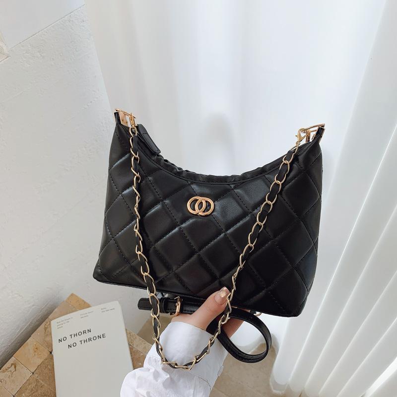 

New fashion bag women s chain shoulder bag niche underarm bag premium texture portable messenger bag