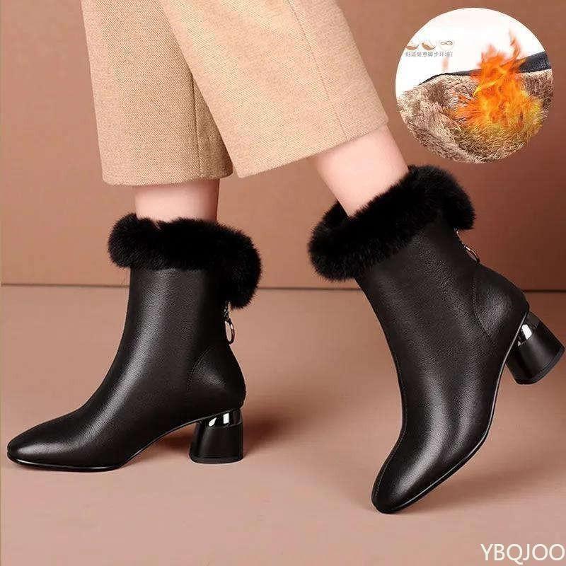Winter New Style Back Zipper Slimming, Thick and Versatile Women's Boots with Plush and Fashionable Female Designer Boots