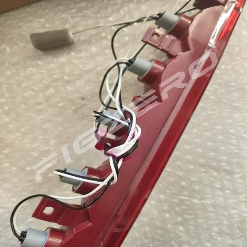 High Mounted Brake Light Assembly Rear Roof Taillight Parking Lamp for Chevrolet Captiva 2008 2009 2010 2011 2012-2017
