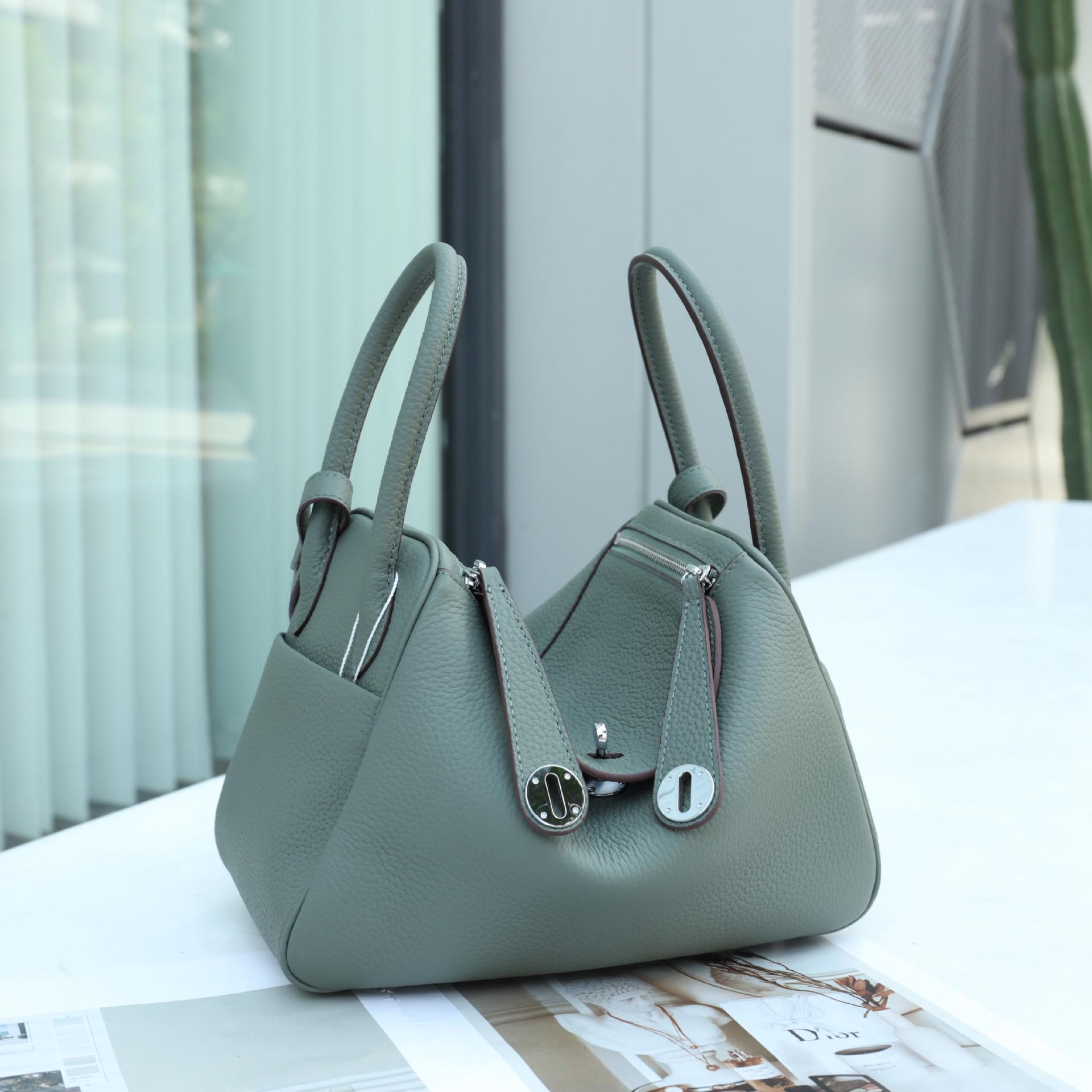 

Универсальная летняя сумка-доктор Lindy из коровьей кожи 2025 года: Женская сумка через плечо из натуральной кожи 26x15x18 cm