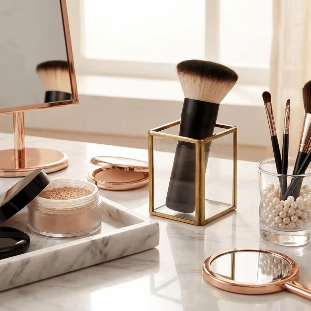 Wood Handle Loose Powder Brush Soft Fiber Face Contouring Brush Makeup Brush for Blush Application