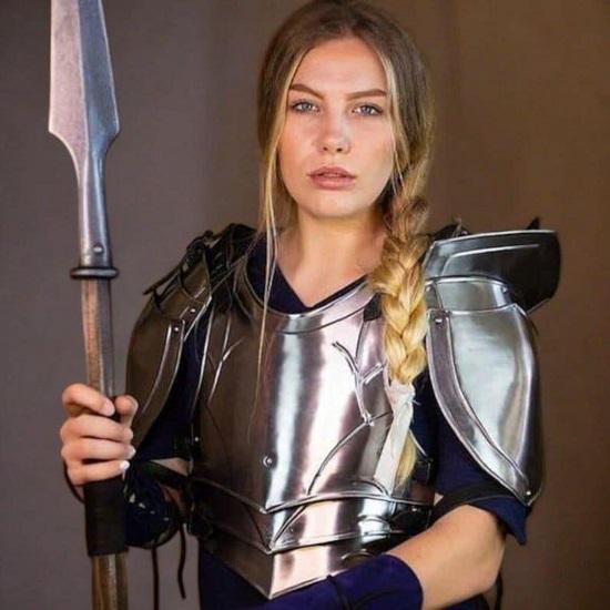 Women’s Medieval Steel Armor Set Warrior Chestplate  Spaulders Battle-Ready Fantasy Cosplay Costume