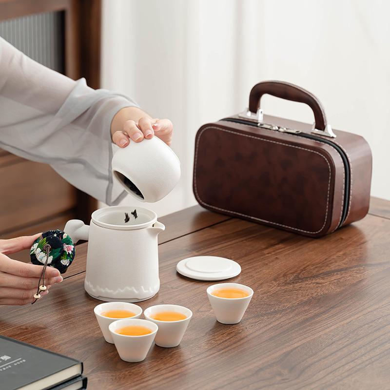 Coarse pottery travel tea set, mountain language small set, household simple teapot, kung fu portable bag, teacup outdoor