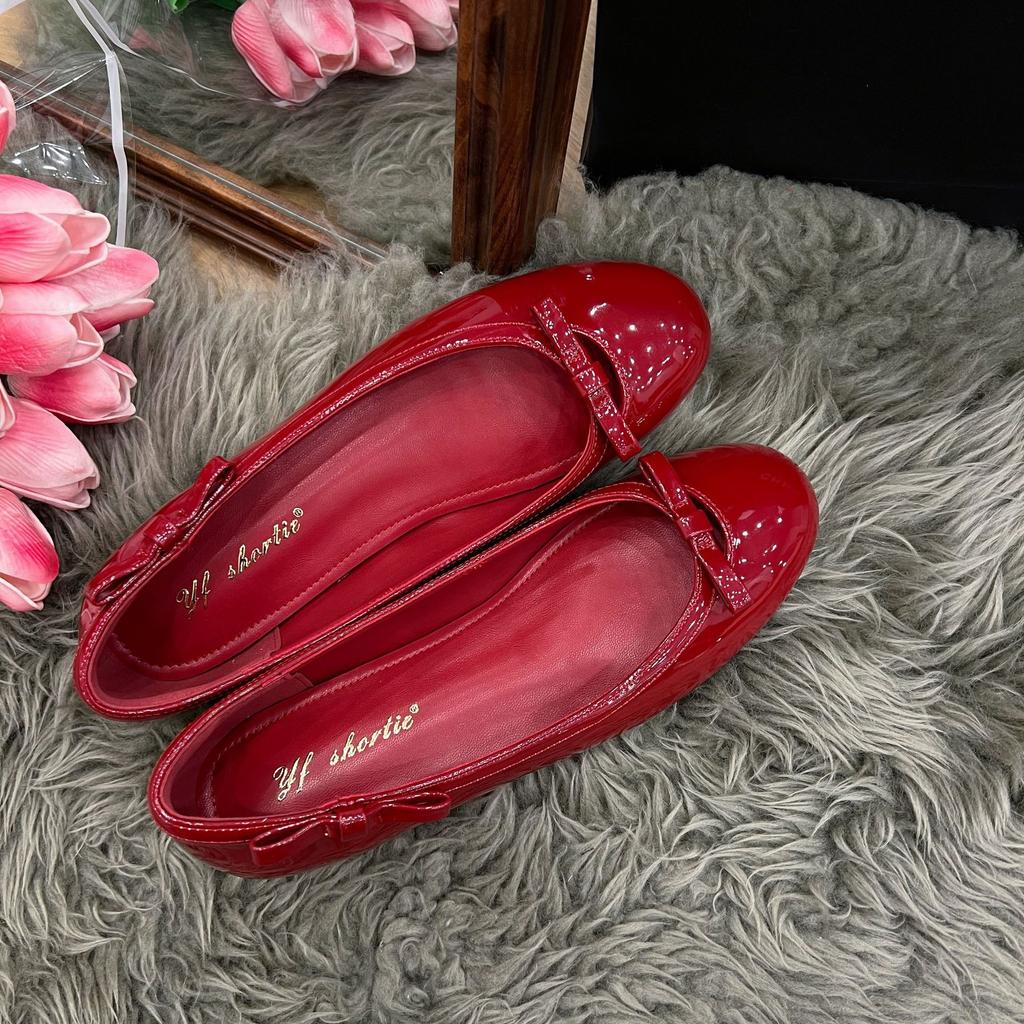 Inner Heightening Women's Shoes, Sexy Slightly Exposed Toe Sewn Patent Leather Ballet Shoes, and Outer Wear Small Fragrant Style Bow Round Head Shall