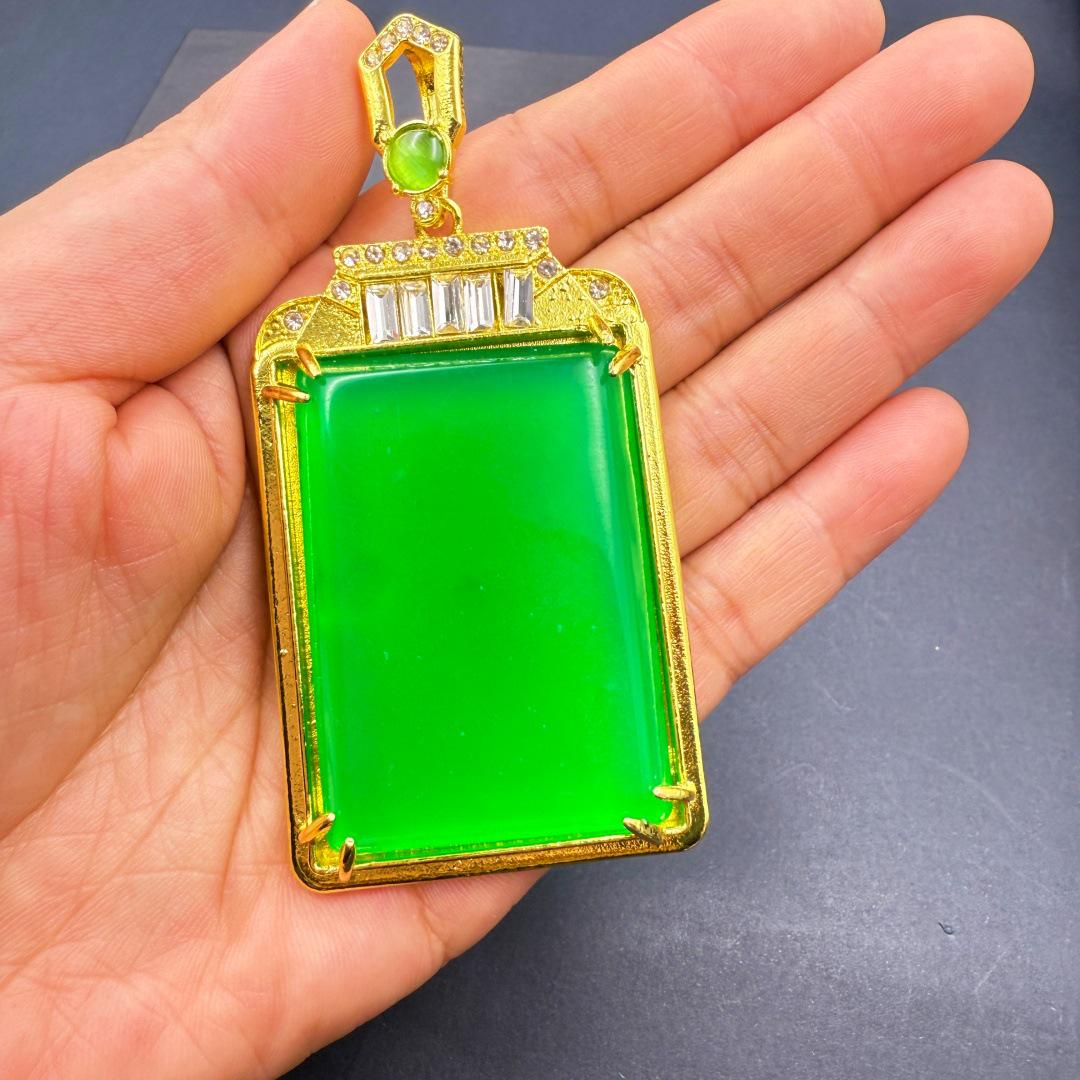 Rhinestone Wushi Pai Imitation Hetian Jasper Green Necklace Pendant