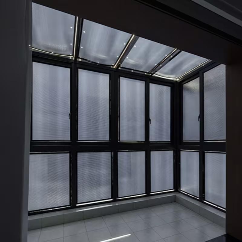 Reflective Window Insulation Film Window Cover with Suction Cups Reusable Thermal Insulation Sun Shade for Home Office RV