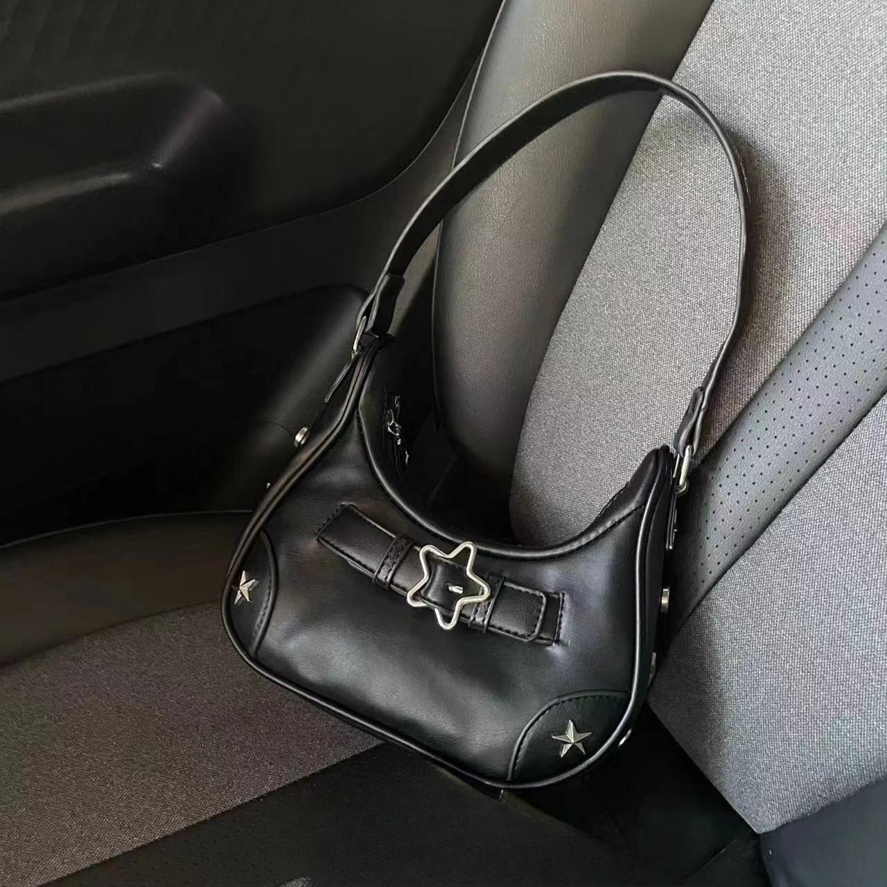 

Baguette Bag Women s 2026 New Armpit Bag Popular Pu Leather Personalized Star Buckle Shoulder Women s Bag чорний