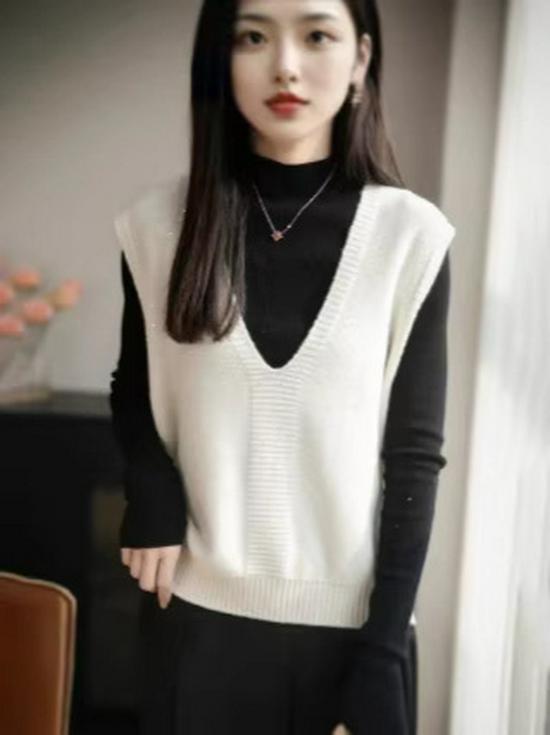 New Year Women's V-Neck Sleeveless Shiny Layered Plus-Size Wool Vest for Spring and Autumn