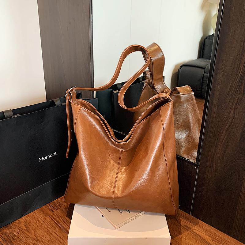 Vintage Commuter Bag Women's Large Capacity Underarm Bag Single Shoulder Messenger Bag