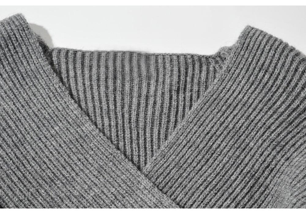 2026 Autumn Winter Solid Color V-Neck Cut-out Knit Sweater with Long Sleeves