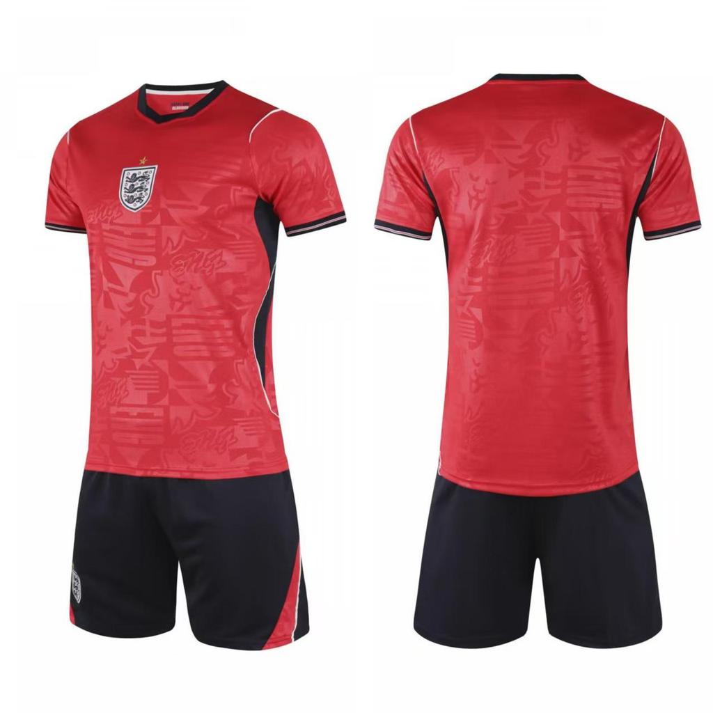 Set Completo Calcio Inghilterra 2627 Rosso Trasferta Asciugatura Rapida - Uomo & Bambino Manica Corta con Stampa Numero