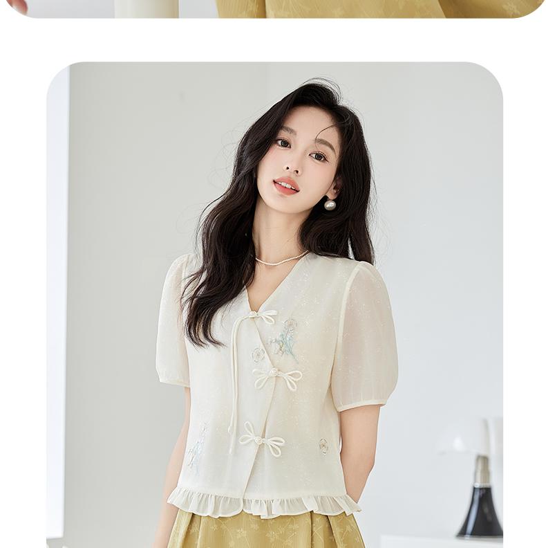 New Chinese style buckle V-neck embroidered pearl fabric hem with ruffle edge for age reducing, lightweight and breathable short sleeved shirt