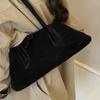 2025 Autumn New Irregular Shoulder Bag Fashionable Foreign Style Loose Feeling Matte Suede Large Capacity Women's Special Bag