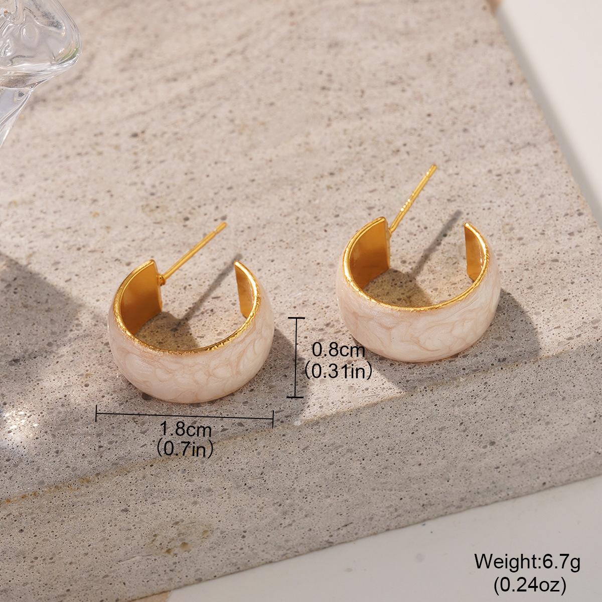 

Ou Ruofeng Healing Bow C-Type Stud Earrings New Small Fresh Design Versatile Niche Earrings