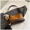 Large capacity dumpling bag women's winter new simple shoulder messenger bag student class commute small square bag