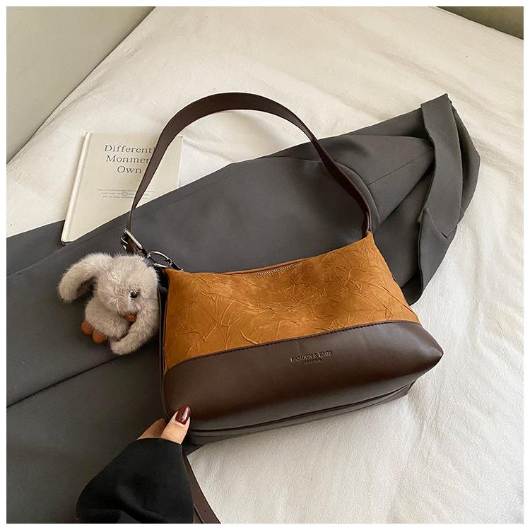 Large capacity dumpling bag women's winter new simple shoulder messenger bag student class commute small square bag