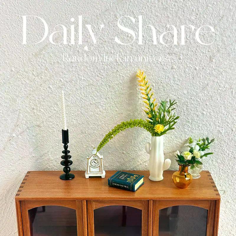 1Pcs Dollhouse Miniature Cactus Shaped Vase Model Furniture Accessories for Doll House Living Room Scene Decor Kids Play Toy