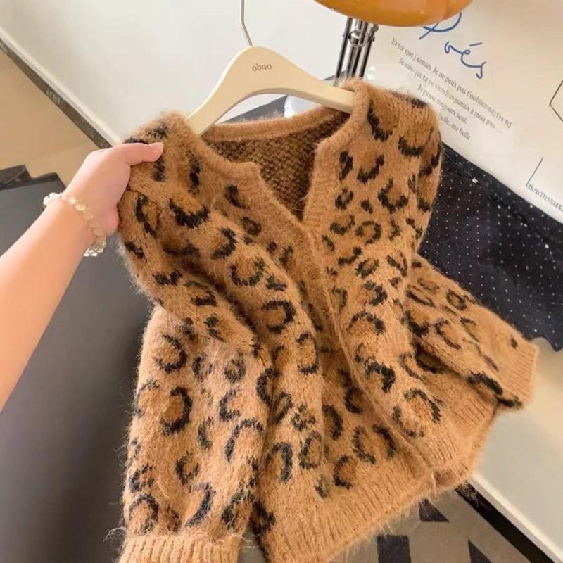 Leopard print full print v-neck long-sleeved knitted sweater cardigan jacket women's short new design niche top