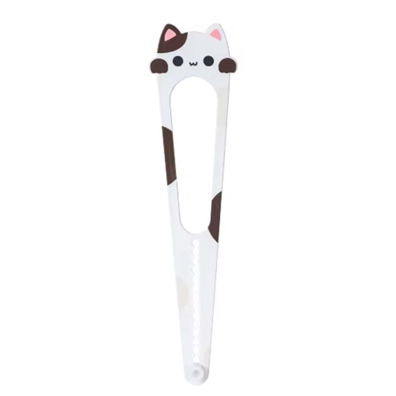 The pet door tool is suitable for cats and dogs to enter and exit freely. The adjustable door lock without drilling is used to s