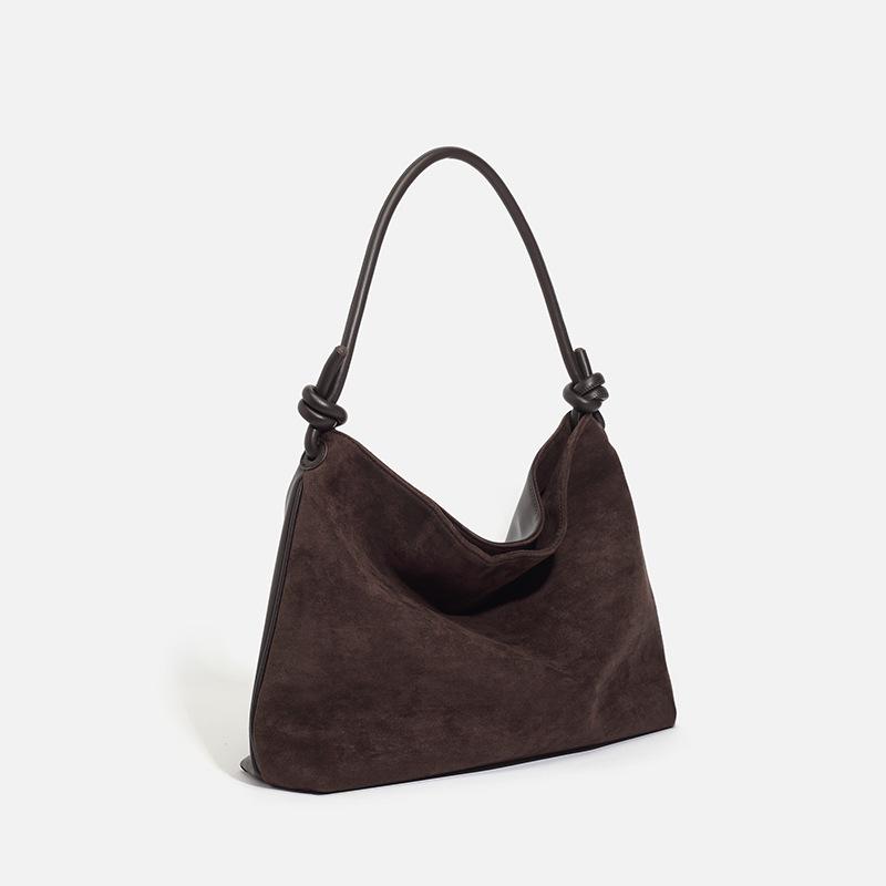 

Ретро сумка-тоут на плечо подмышку и через плечо на весну/лето 2025 от Myelad