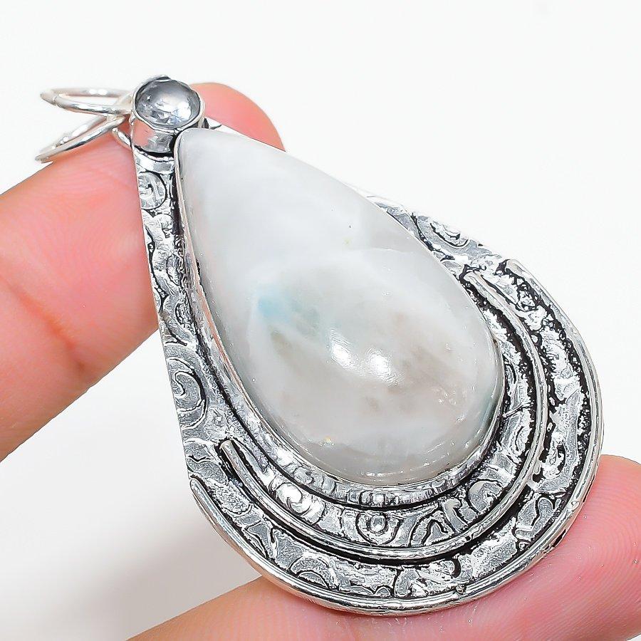 

Подвеска из стерлингового серебра 925 пробы с натуральным радужным лунным камнем и белым топазом 2,32 дюйма P5M77