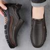 Fashion Genuine Leather Slip On Loafers New Men Casual Leather Moccasins Driving Shoes Design Casual Leather Soft Bottom Flats