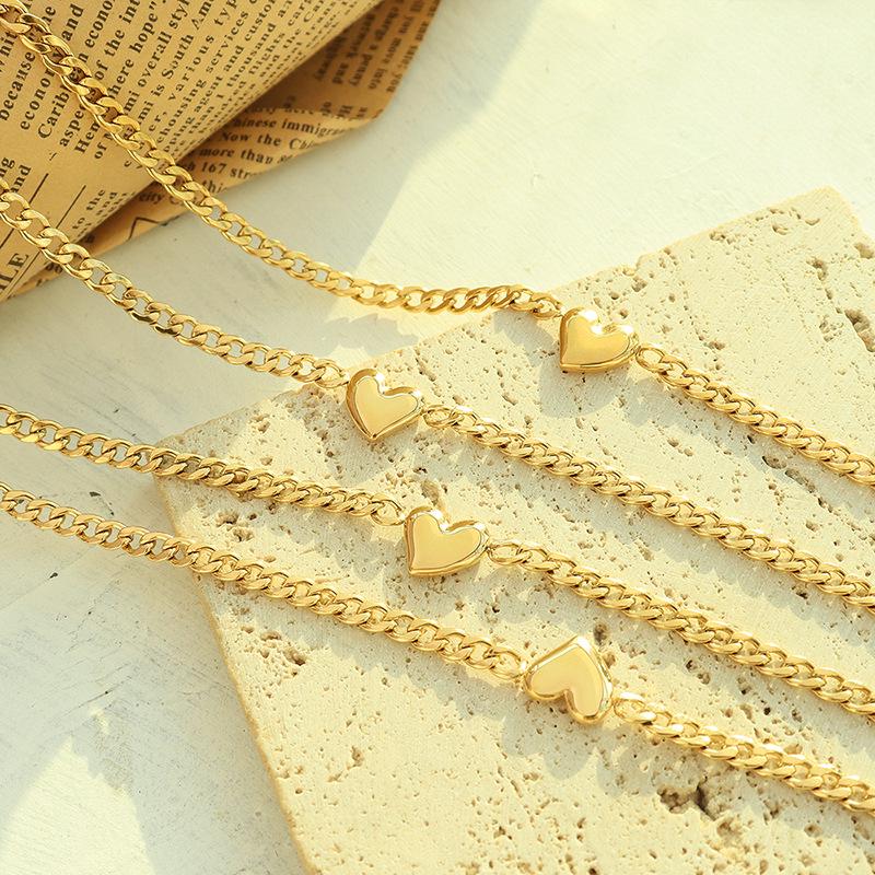 18K Gold Clavicle Chain Pendant Necklace - Trendy European & American Titanium Steel Jewelry for Women