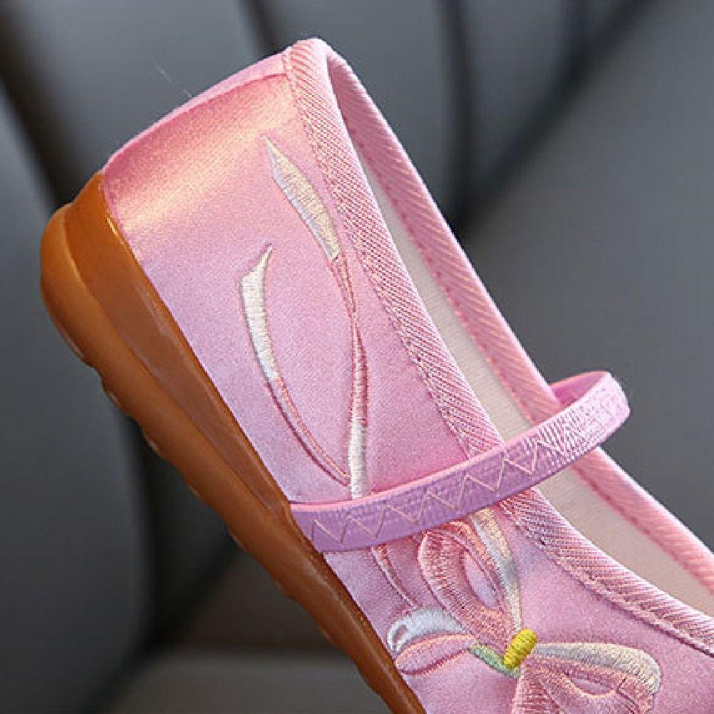 Chinese Style Girls' Dancing Shoes Wear Resistant Embroidered Cloth Shoes Ballet Shoes Walking