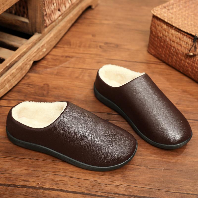 Winter neues Zuhause Herren Baumwollschuhe rutschfeste weiche Sohle Lederoberfläche wasserdichte Herrenschuhe Indoor warme Samt Baumwollpantoffeln