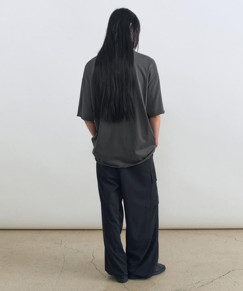 INSILENCE Oversized Cutoff Pocket T-Shirt Charcoal