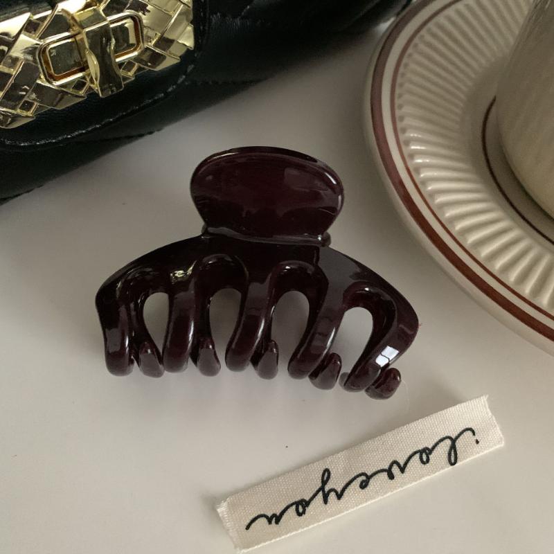 Fashion Women Hair Claw Elegant Colorful Solid Color Claw Clip Girls Hair Barrettes 7cm Hair Clips Hair Accessories  New