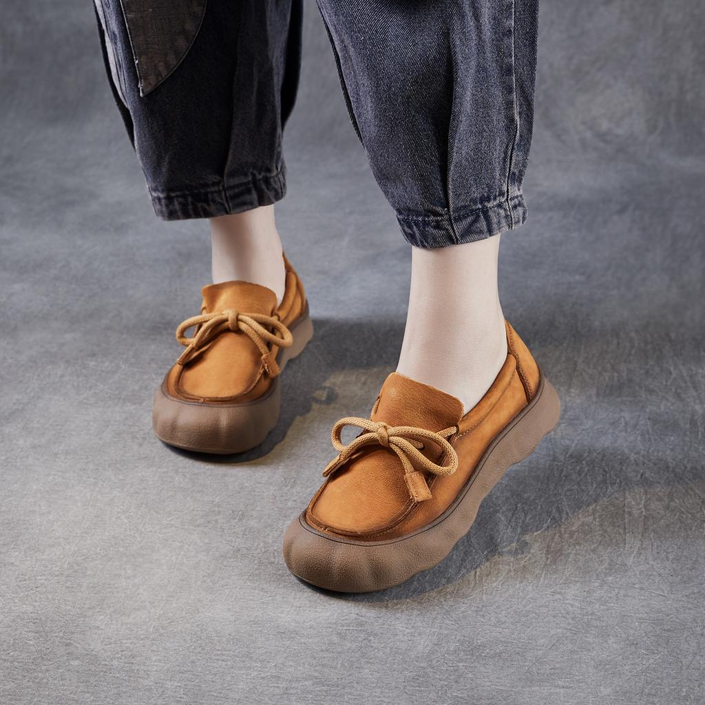 Die erste Schicht Rindsleder Retro Schnürschuhe Damen Herbst Neu Runde Spitze Weiche Sohle Weiches Leder Einzelne Schuhe