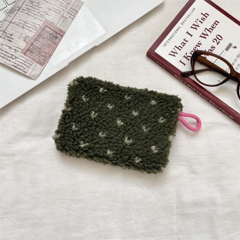 Retro Faux Fur Coin Purse, Vintage Key Chain Pouch, Cute Plush Bag For Lipstick Id Cards & Essentials