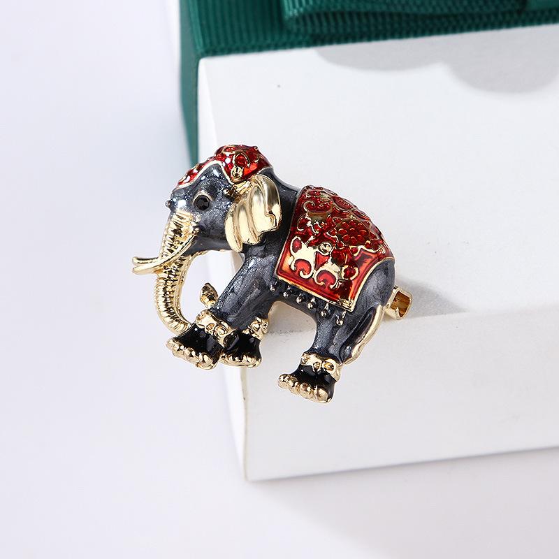 Creative Lovely Enamel Elephant Animal Brooch for Women Man Pins Clothes Backpack Accessories Jewelry Gifts