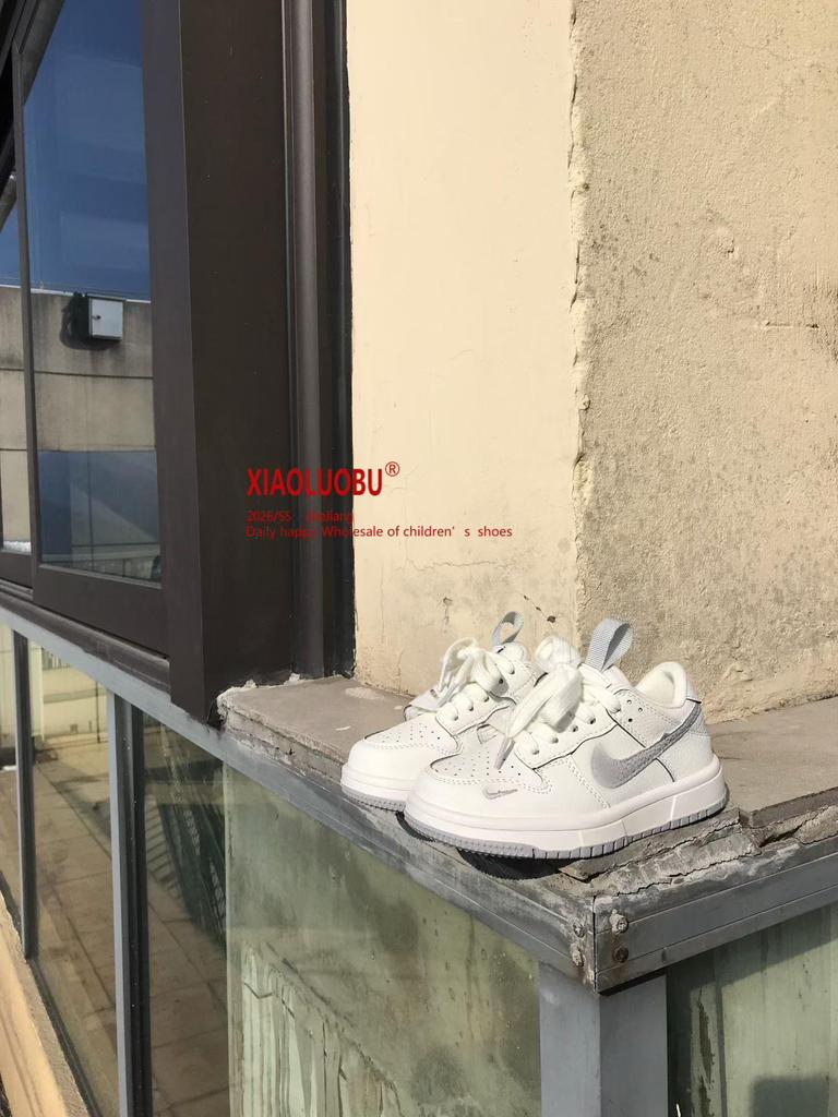 Zapatillas Deportivas Blancas para Niños Primavera 2026: Zapatillas Modernas, Casuales y Versátiles para Niños, Niñas y a Juego Padre-Hijo.