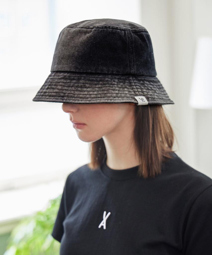 Bajal Vz Label Bleach Washed Denim Bucket Hat Black
