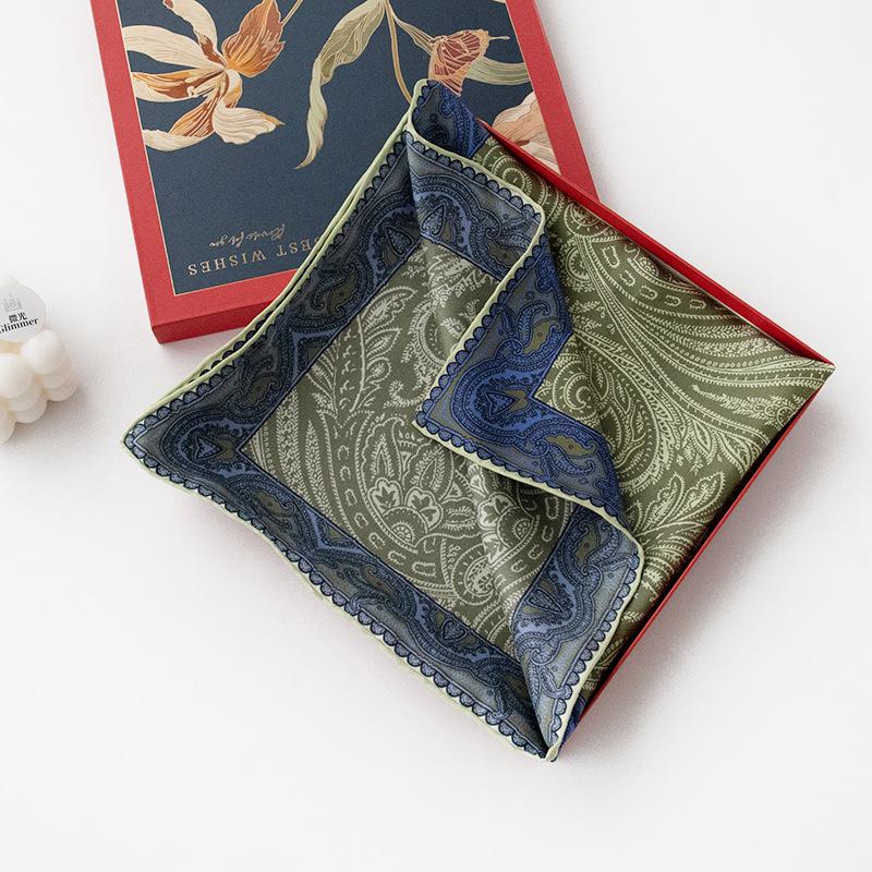 Silk small silk scarf old money wind silk scarf mulberry silk 2026 summer soft men s and women s small square scarf floral scarf neck decoration 53*53
