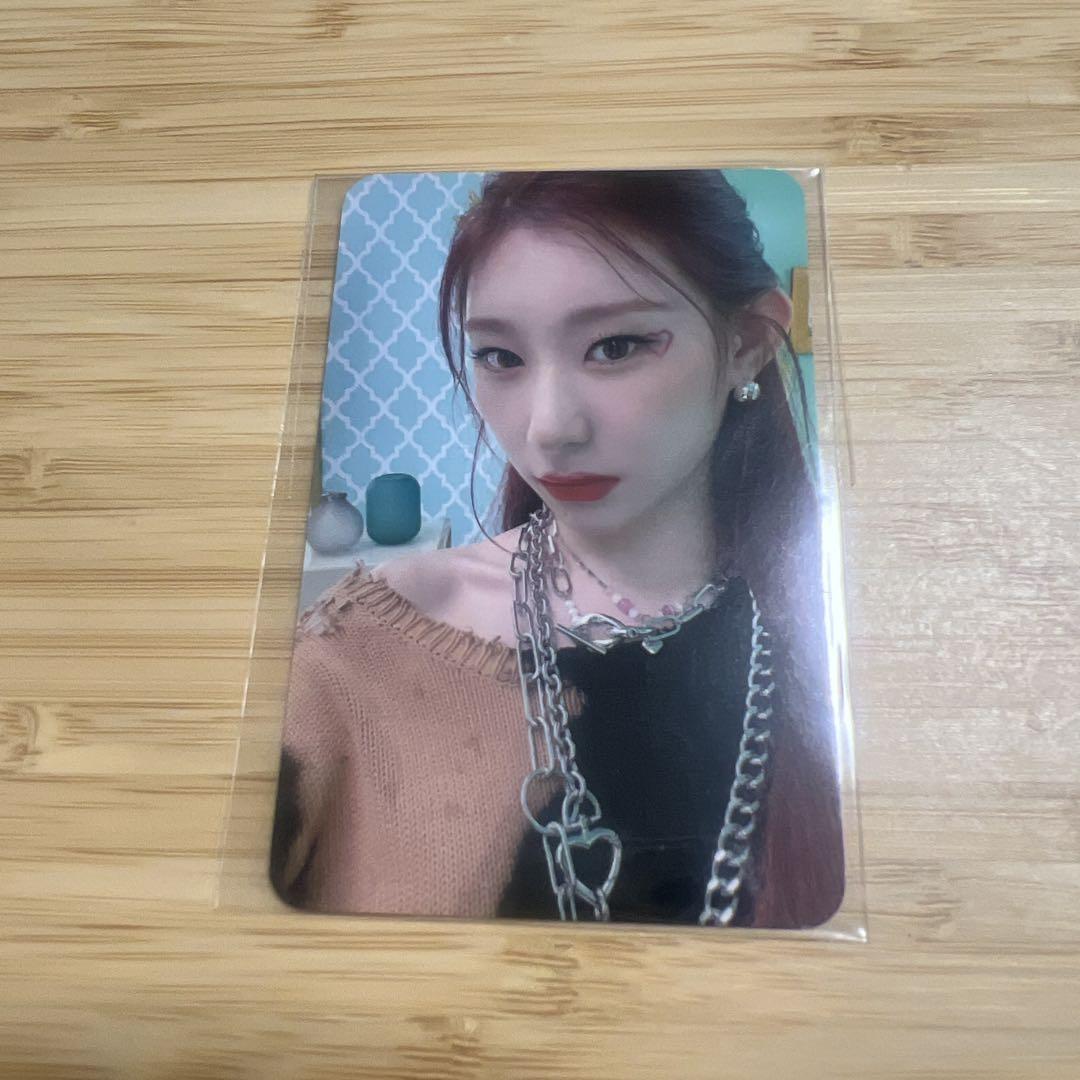 

[USED] ITZY Chaeryeong trading card