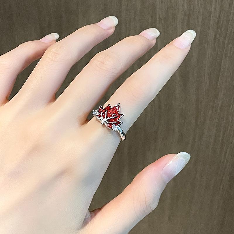 

Red Enamel Lucky Original Design Niche Open Ring Love Maple Leaf Personality Retro Stacked Open Ring Women Adjustable opening