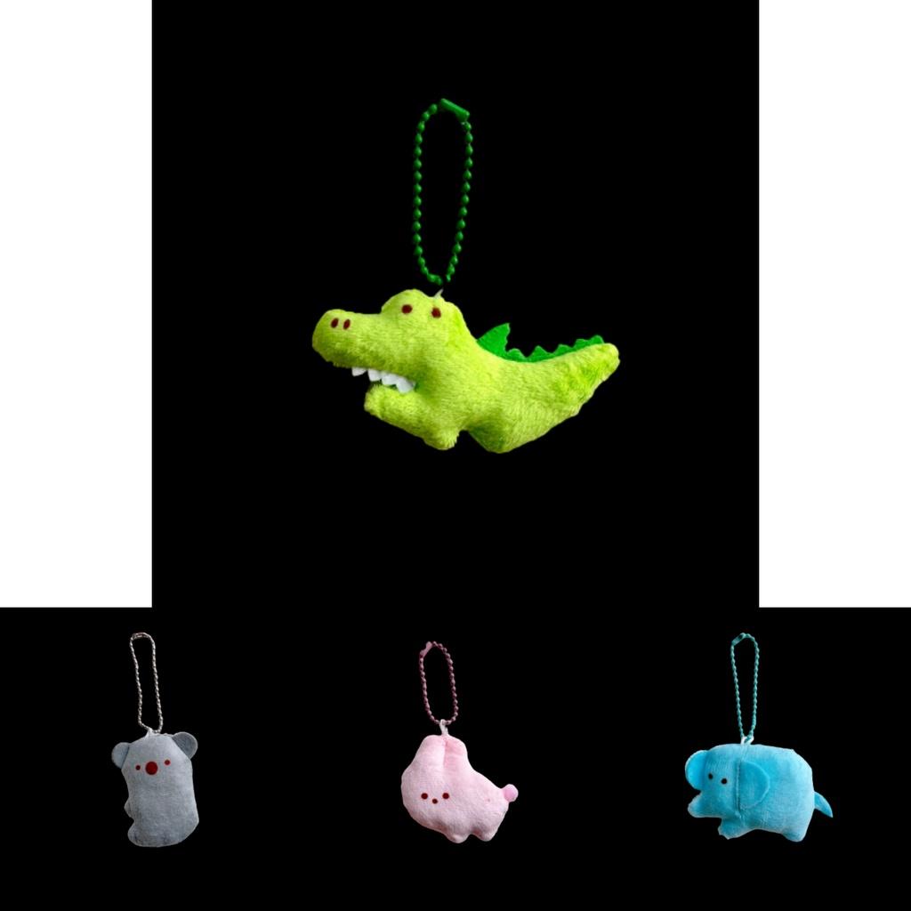 Urocze pluszowe breloczki ze super miękkim krótkim pluszowym futerkiem