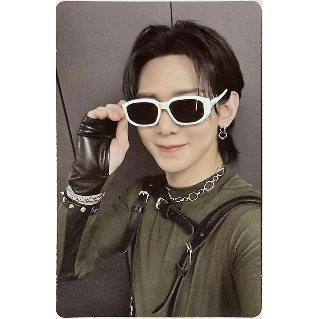 ATEEZ THE WORLD EP.2:OUTLAW A / DENÍK / JEDNOTKA DENÍKU / Z ver. OFICIÁLNÍ FOTOKARTA