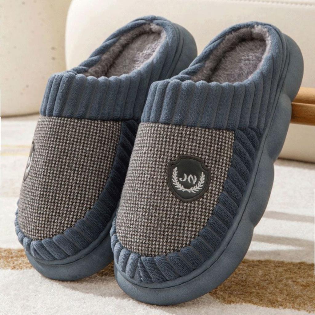 Large Size Thick Cotton Slippers for Men and Women In Winter, Thick Soled Indoor Warm Woolen Slippers for Home Use