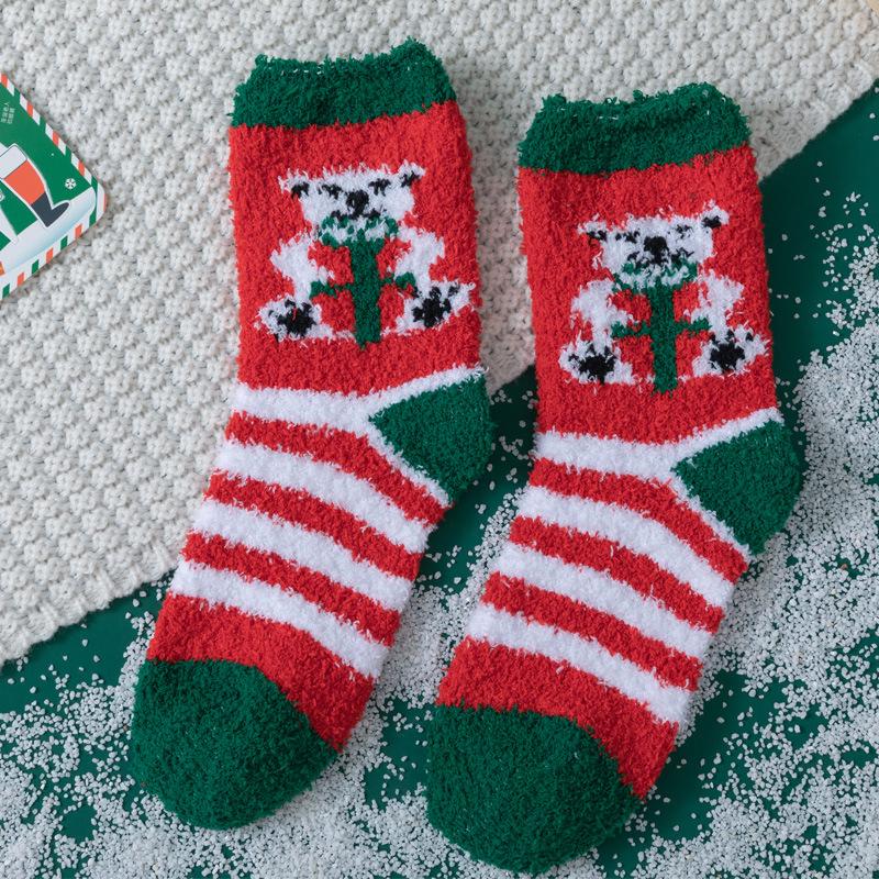 Women's Non-Slip Coral Fleece Christmas Socks, Mid-Tube, Thick and Plush, Perfect for Autumn and Winter, Ideal As Cozy Sleep Socks.