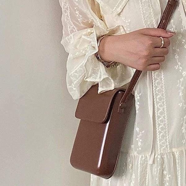 Fashion Simple Versatile Saddle Bag for Women, Shell Bag, Candy Color Small Square Bag, Solid Color Phone Bag, Single Shoulder Crossbody Small Bag