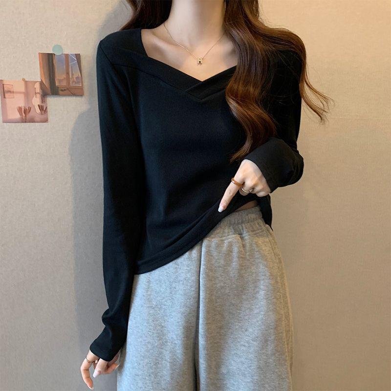 V-neck Long Sleeved T-shirt Slim Fit with Fleece Top