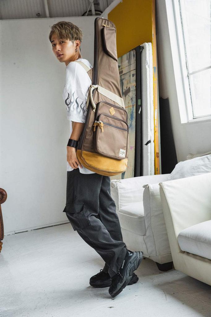 Ibanez IGB541-BR Electric Guitar Bag with Protective Cushion, Designed To Express Individuality and Playfulness (Brown)
