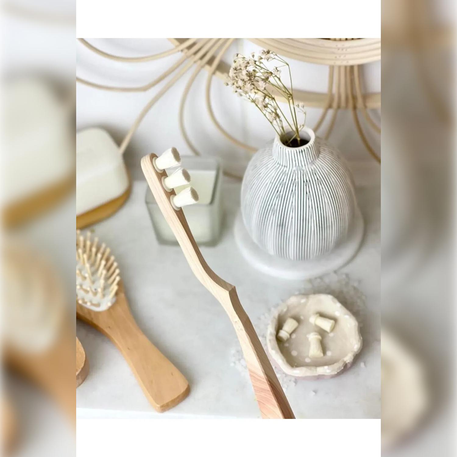 

Miswak-Head Toothbrush – Natural & Organic Arak Wood Handle with Miswak Bristles