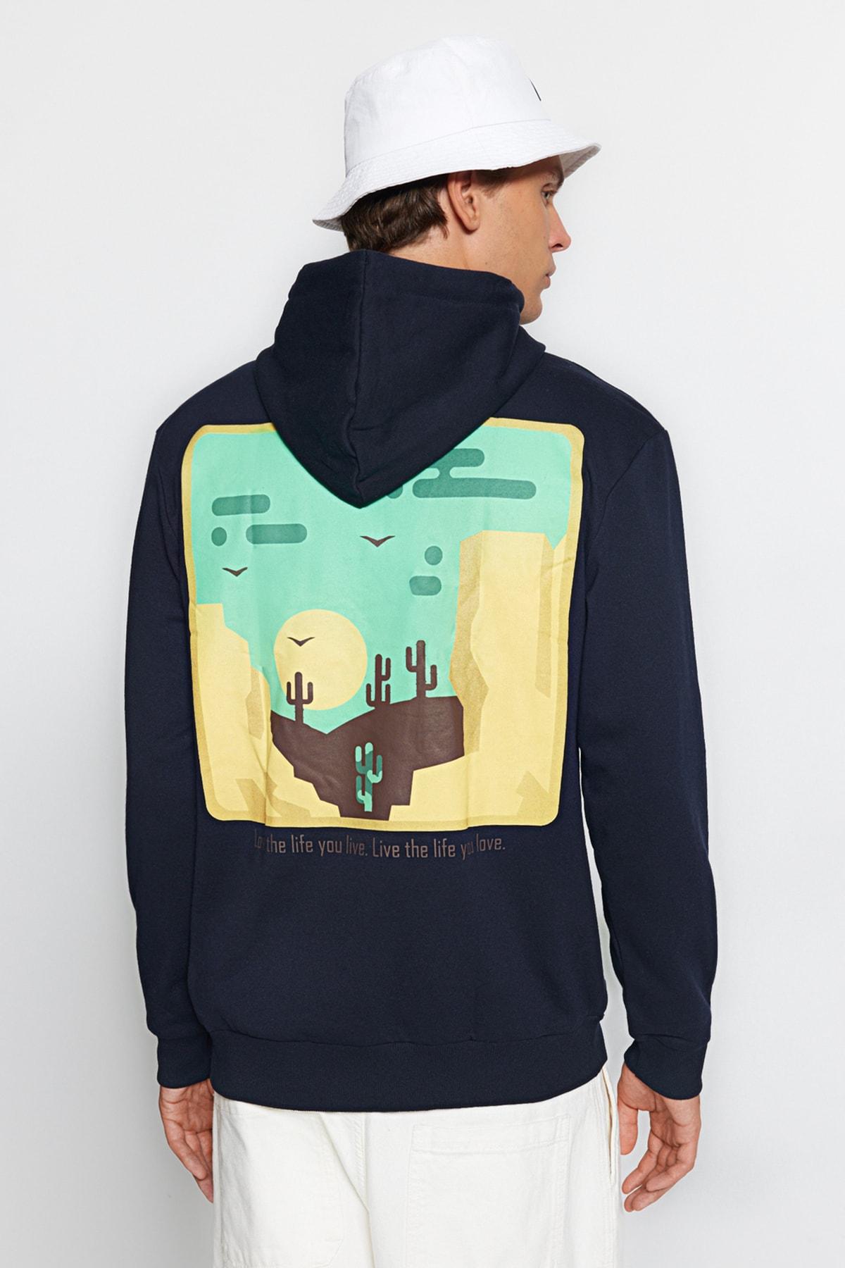 

Темно-синий мужской свитшот с принтом обычного/стандартного кроя TMNAW22SW0797..